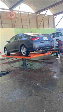 Chrysler 200
